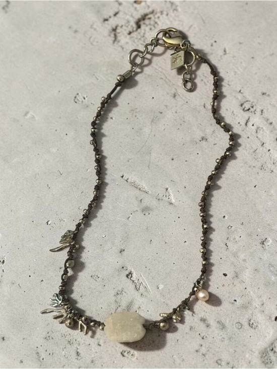 Jewelry - Sequin Druzy Gold Coral Necklace